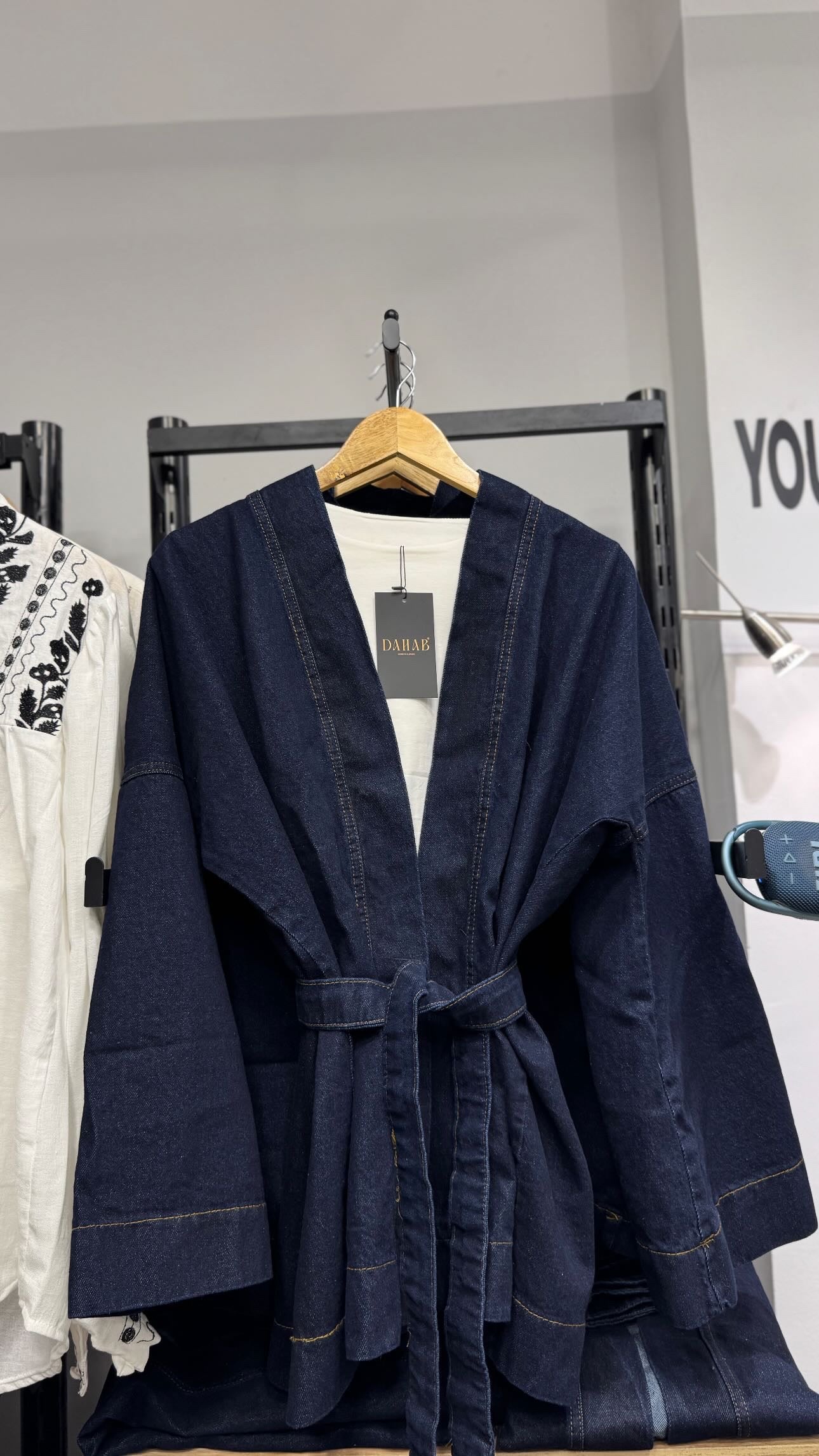 Belt Denim blouse