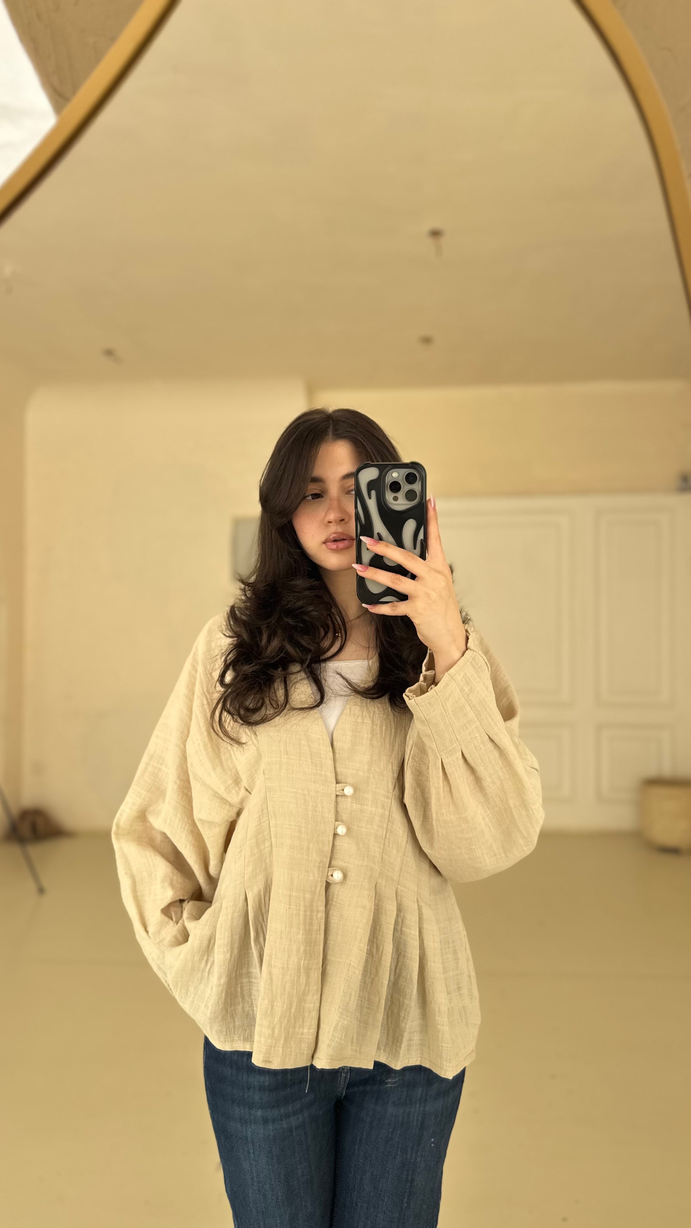 Puff sleeves blouse